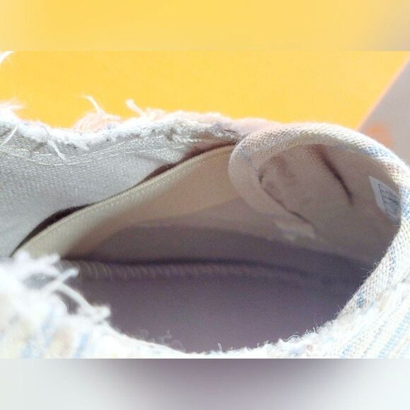 Rocket Dog Women's Size 8.5M Natural Afina Rumney Stripe Cotton Slip-on Sneakers - Picture 6 of 7